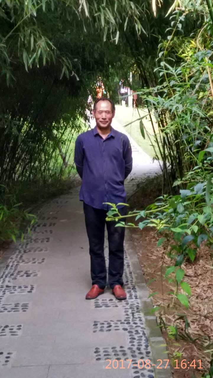 画家书法家王爱民个人艺术简介,王爱民画家简介,王爱民作品价格,王爱民个人简介,王爱民艺术作品,书法家王爱民简介,画家王爱民简介