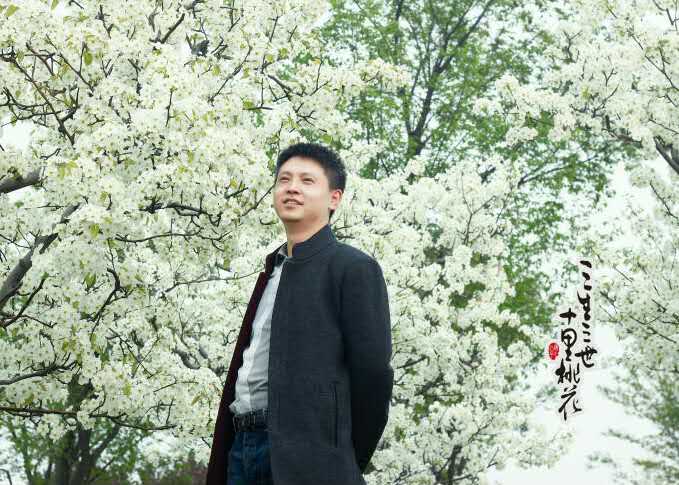 画家书法家王航飞个人艺术简介,王航飞画家简介,王航飞作品价格,王航飞个人简介,王航飞艺术作品,书法家王航飞简介,画家王航飞简介