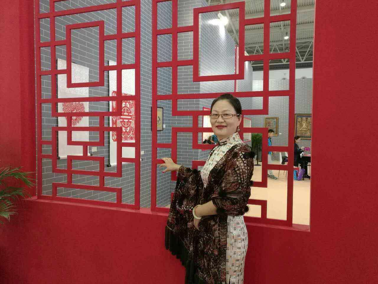 画家书法家王淑华个人艺术简介,王淑华画家简介,王淑华作品价格,王淑华个人简介,王淑华艺术作品,书法家王淑华简介,画家王淑华简介
