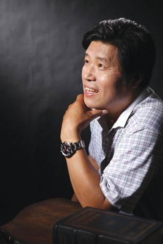 画家书法家杨自新个人艺术简介,杨自新画家简介,杨自新作品价格,杨自新个人简介,杨自新艺术作品,书法家杨自新简介,画家杨自新简介
