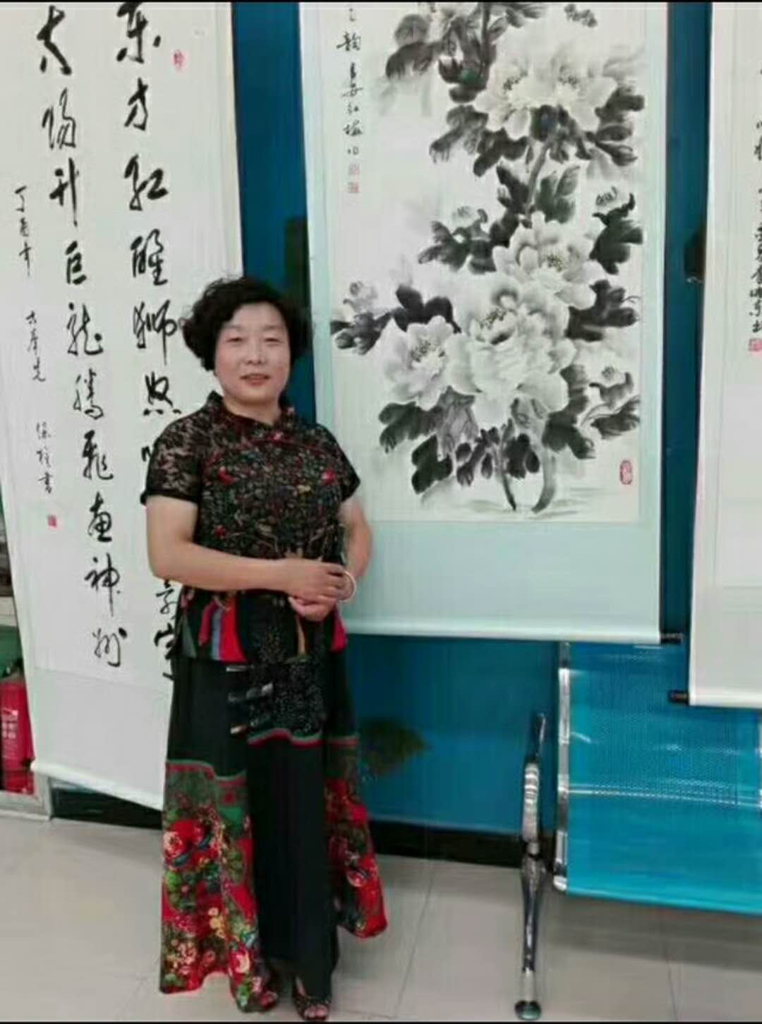 画家书法家王红梅个人艺术简介,王红梅画家简介,王红梅作品价格,王红梅个人简介,王红梅艺术作品,书法家王红梅简介,画家王红梅简介