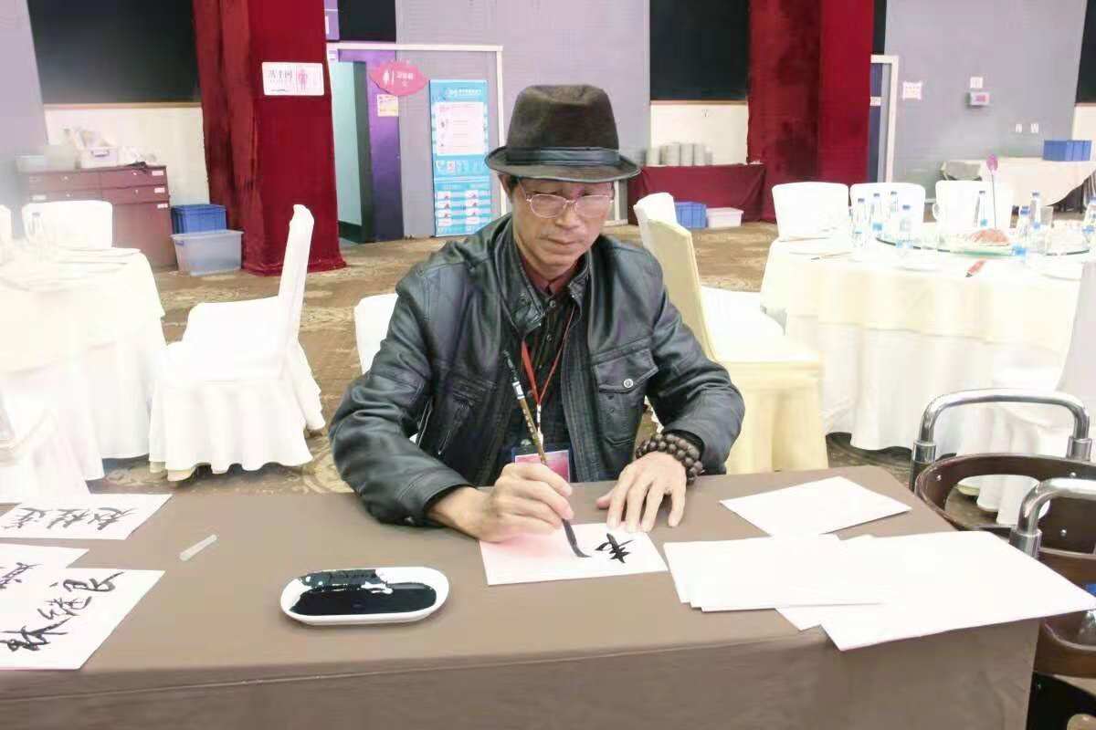 画家书法家李汉之个人艺术简介,李汉之画家简介,李汉之作品价格,李汉之个人简介,李汉之艺术作品,书法家李汉之简介,画家李汉之简介
