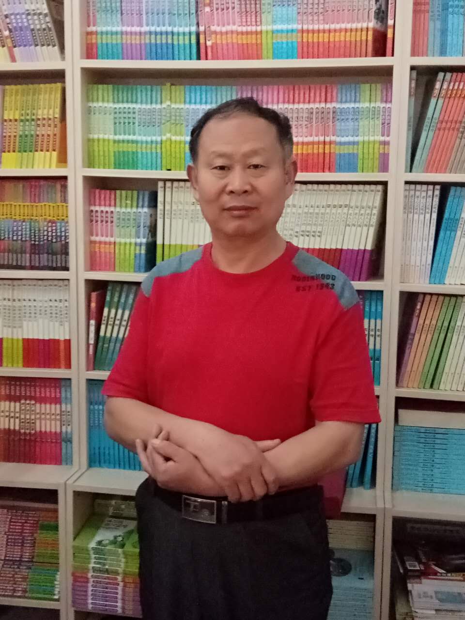 画家书法家张灿成个人艺术简介,张灿成画家简介,张灿成作品价格,张灿成个人简介,张灿成艺术作品,书法家张灿成简介,画家张灿成简介