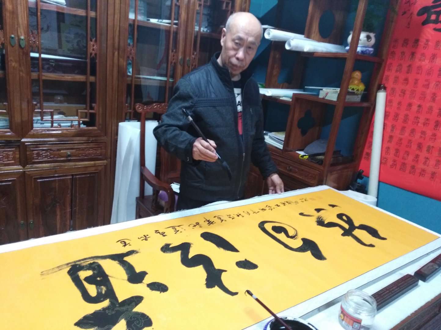 画家书法家顾士忠个人艺术简介,顾士忠画家简介,顾士忠作品价格,顾士忠个人简介,顾士忠艺术作品,书法家顾士忠简介,画家顾士忠简介