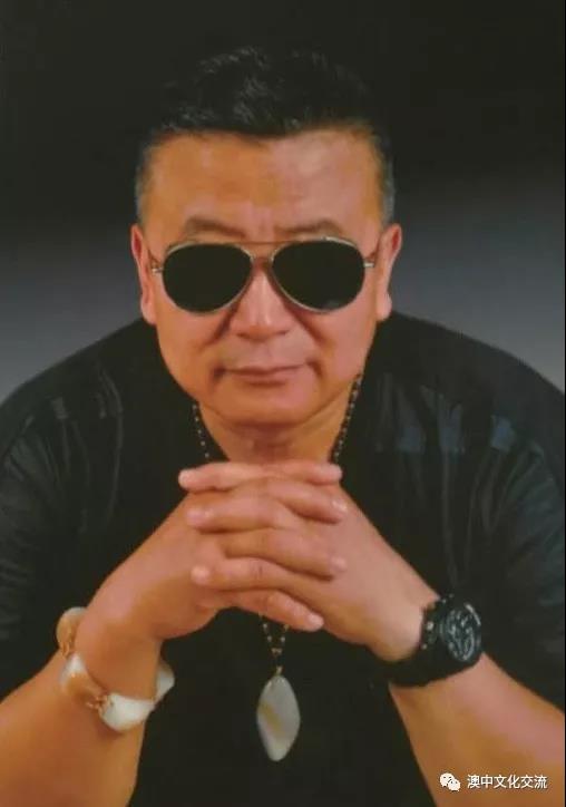 画家书法家李佩个人艺术简介,李佩画家简介,李佩作品价格,李佩个人简介,李佩艺术作品,书法家李佩简介,画家李佩简介