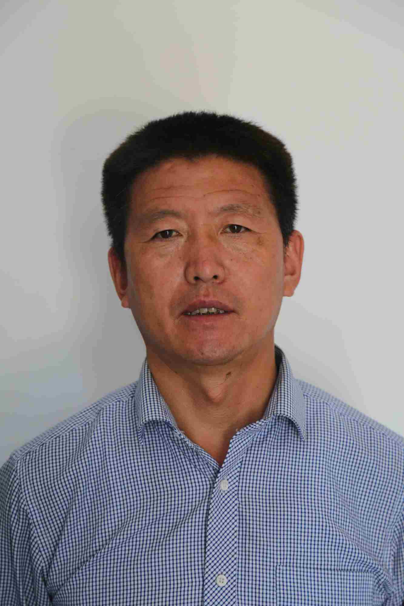 画家书法家薛秀斌个人艺术简介,薛秀斌画家简介,薛秀斌作品价格,薛秀斌个人简介,薛秀斌艺术作品,书法家薛秀斌简介,画家薛秀斌简介