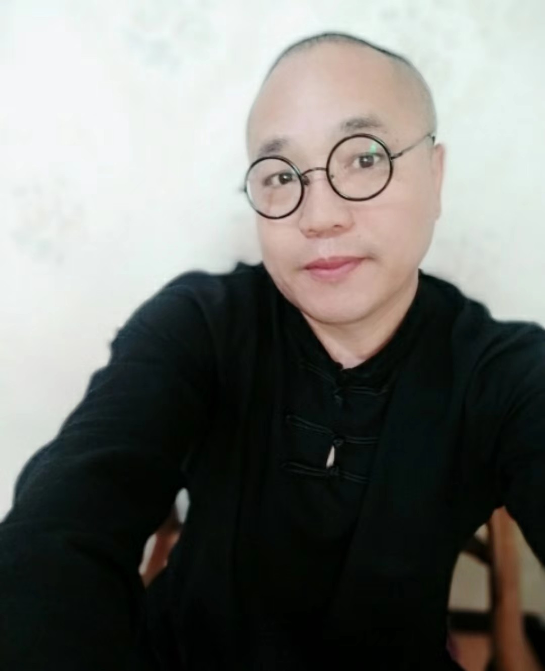 画家书法家王家君个人艺术简介,王家君画家简介,王家君作品价格,王家君个人简介,王家君艺术作品,书法家王家君简介,画家王家君简介