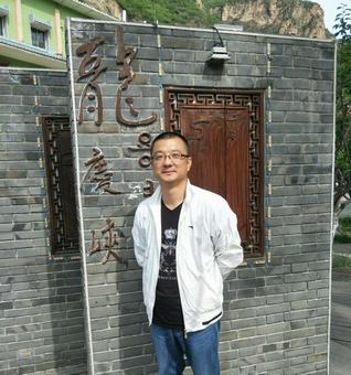 画家书法家王金山个人艺术简介,王金山画家简介,王金山作品价格,王金山个人简介,王金山艺术作品,书法家王金山简介,画家王金山简介