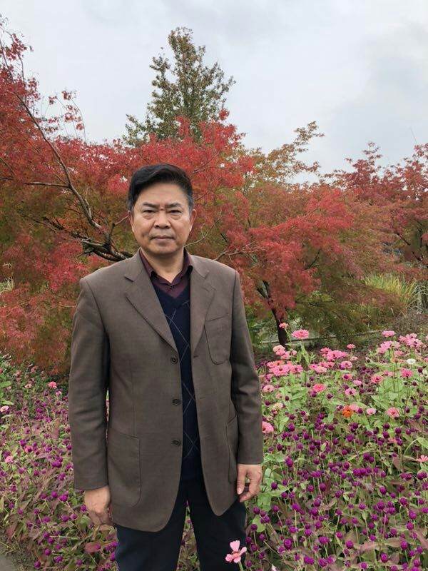 画家书法家陆德辉个人艺术简介,陆德辉画家简介,陆德辉作品价格,陆德辉个人简介,陆德辉艺术作品,书法家陆德辉简介,画家陆德辉简介