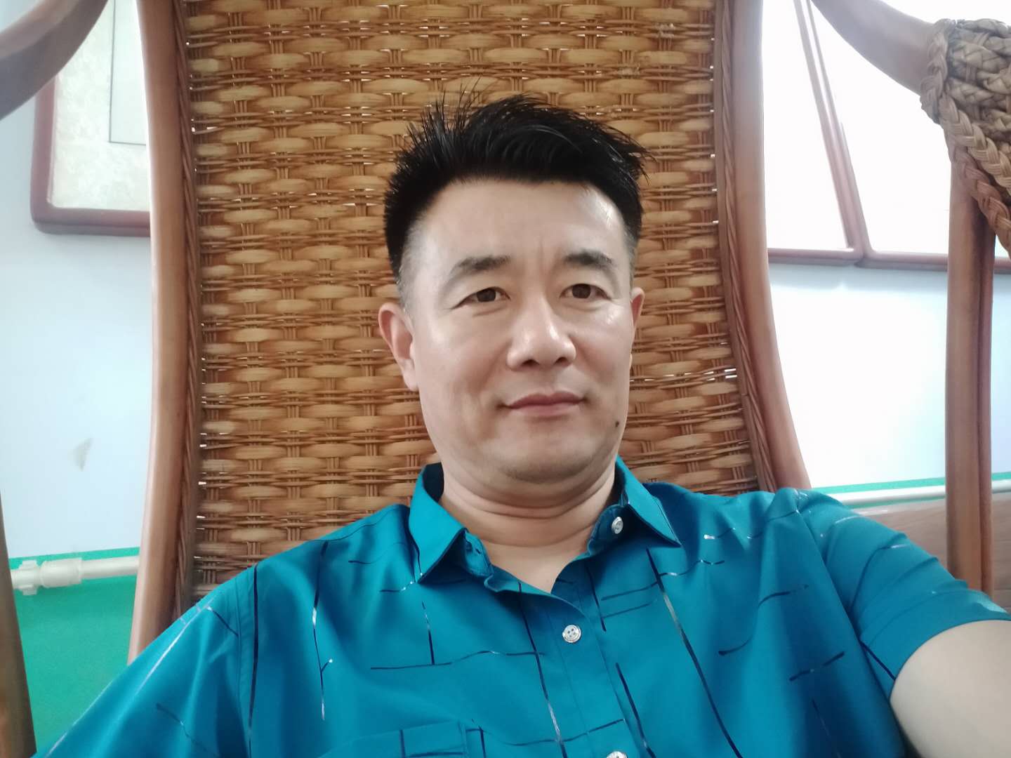 画家书法家刘东国个人艺术简介,刘东国画家简介,刘东国作品价格,刘东国个人简介,刘东国艺术作品,书法家刘东国简介,画家刘东国简介