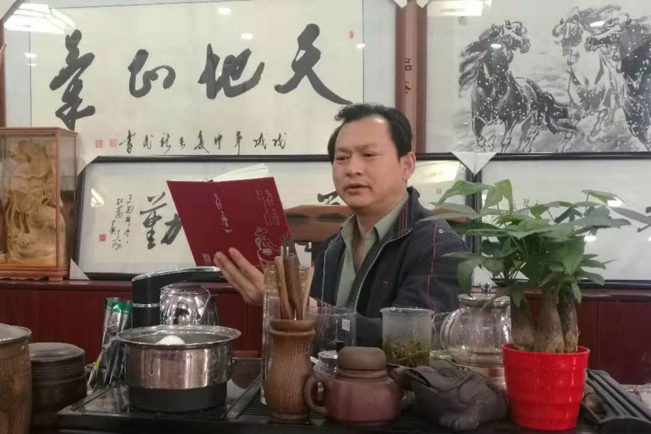 画家书法家张小锋个人艺术简介,张小锋画家简介,张小锋作品价格,张小锋个人简介,张小锋艺术作品,书法家张小锋简介,画家张小锋简介