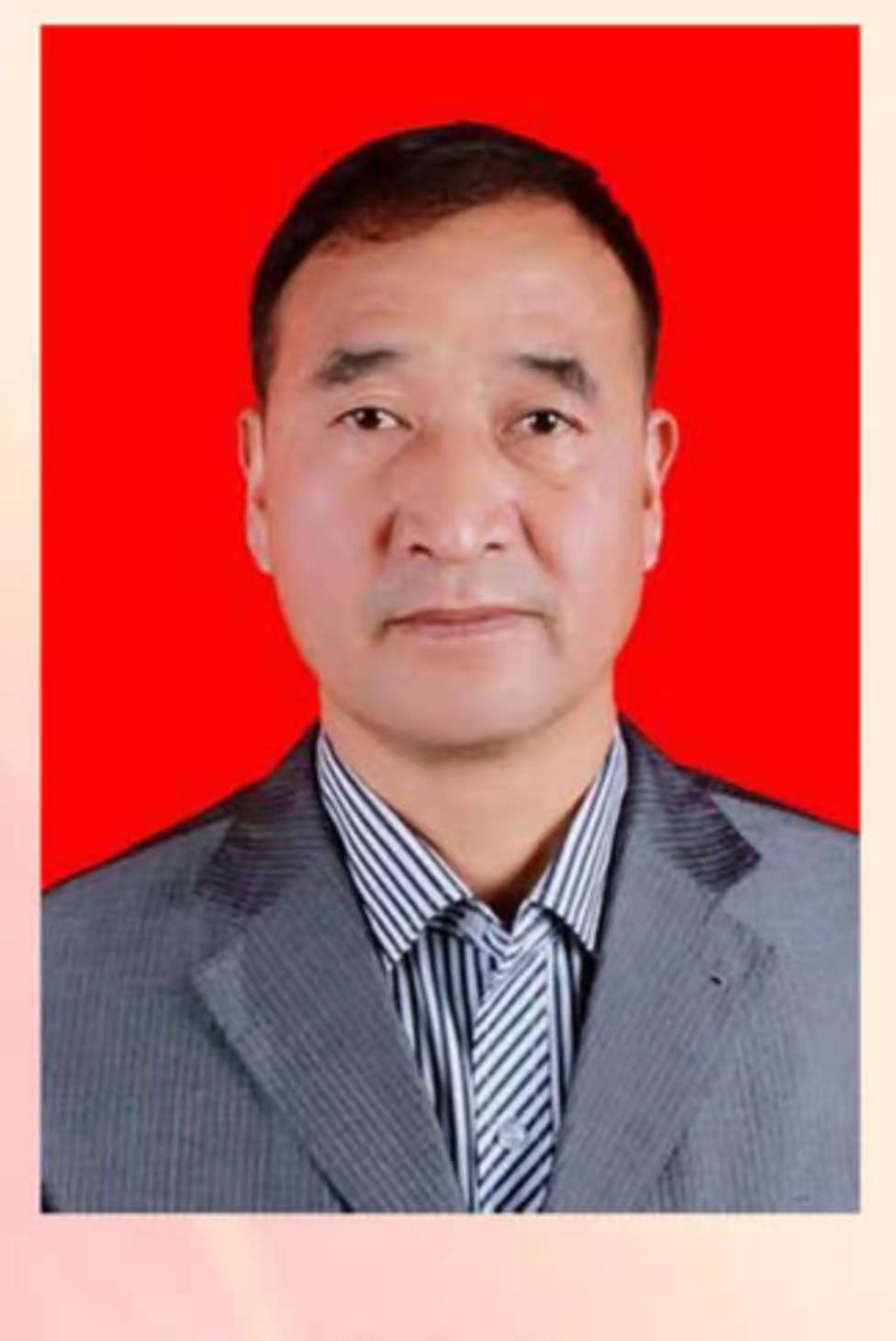 画家书法家薛忍义个人艺术简介,薛忍义画家简介,薛忍义作品价格,薛忍义个人简介,薛忍义艺术作品,书法家薛忍义简介,画家薛忍义简介