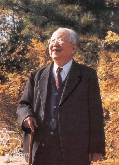 画家书法家启功个人艺术简介,启功画家简介,启功作品价格,启功个人简介,启功艺术作品,书法家启功简介,画家启功简介