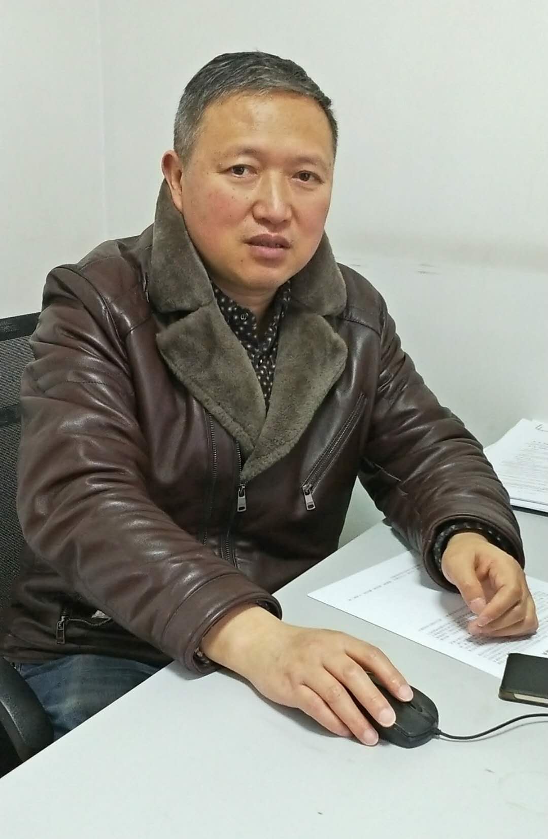 画家书法家王关兵个人艺术简介,王关兵画家简介,王关兵作品价格,王关兵个人简介,王关兵艺术作品,书法家王关兵简介,画家王关兵简介