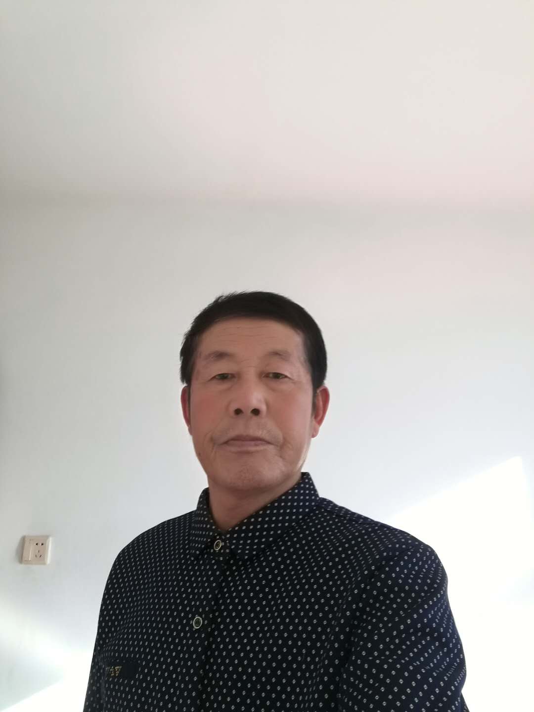 画家书法家翟凤良个人艺术简介,翟凤良画家简介,翟凤良作品价格,翟凤良个人简介,翟凤良艺术作品,书法家翟凤良简介,画家翟凤良简介