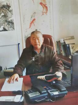 画家书法家甄玉春个人艺术简介,甄玉春画家简介,甄玉春作品价格,甄玉春个人简介,甄玉春艺术作品,书法家甄玉春简介,画家甄玉春简介
