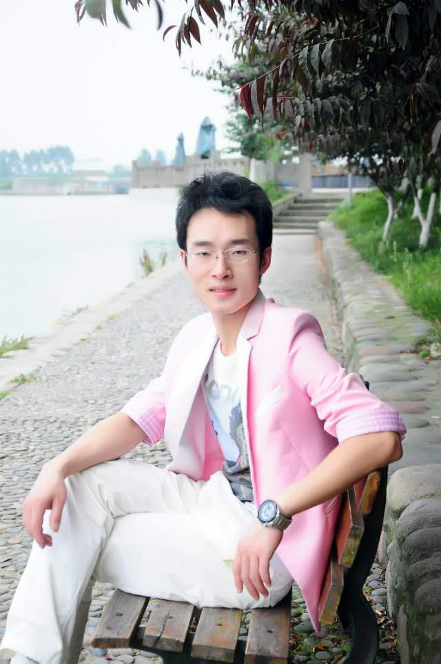 画家书法家李洋洁个人艺术简介,李洋洁画家简介,李洋洁作品价格,李洋洁个人简介,李洋洁艺术作品,书法家李洋洁简介,画家李洋洁简介