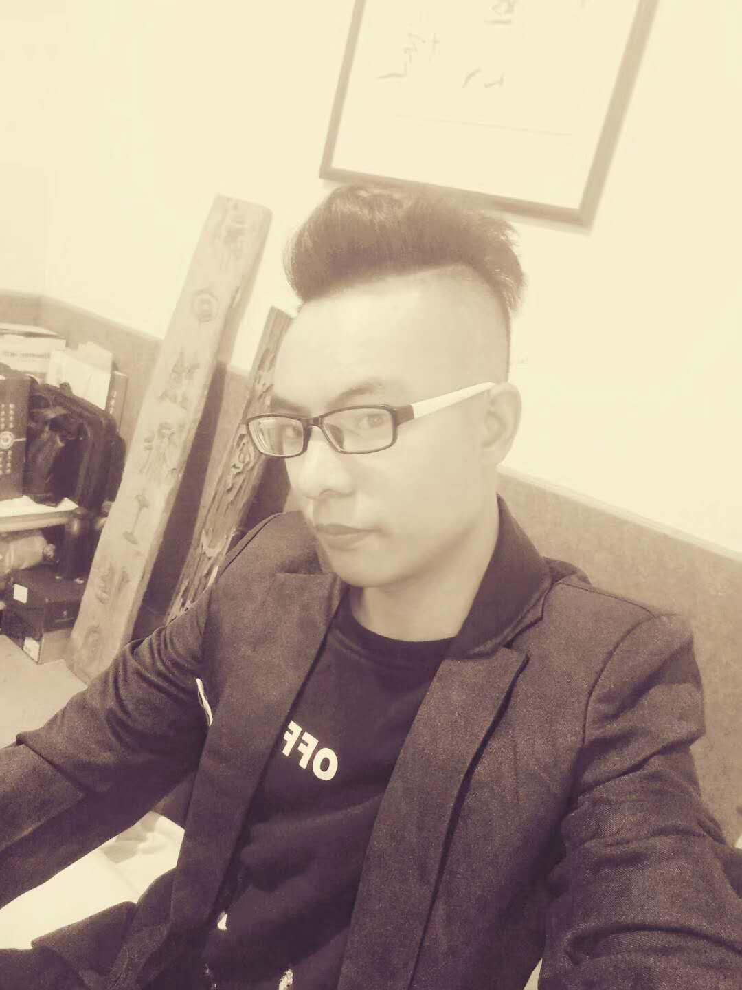画家书法家尹炜栋个人艺术简介,尹炜栋画家简介,尹炜栋作品价格,尹炜栋个人简介,尹炜栋艺术作品,书法家尹炜栋简介,画家尹炜栋简介