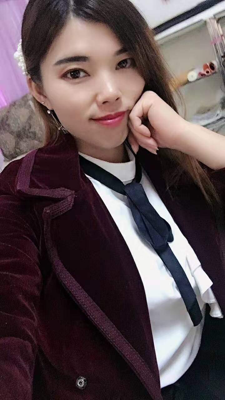 画家书法家周丽个人艺术简介,周丽画家简介,周丽作品价格,周丽个人简介,周丽艺术作品,书法家周丽简介,画家周丽简介