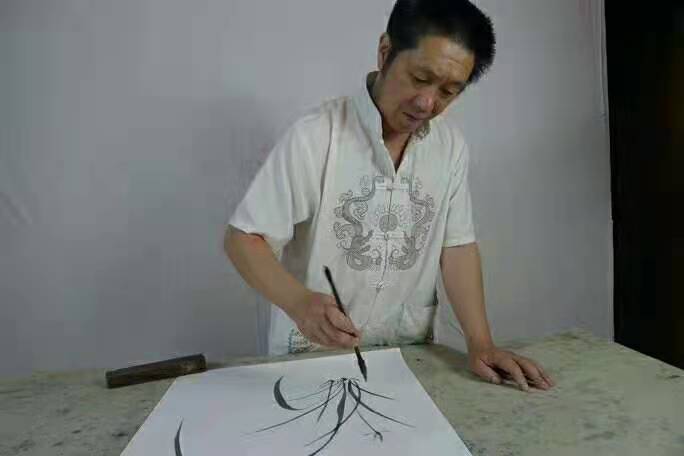 画家书法家冯大海个人艺术简介,冯大海画家简介,冯大海作品价格,冯大海个人简介,冯大海艺术作品,书法家冯大海简介,画家冯大海简介