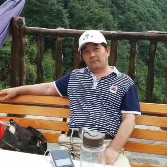 画家书法家刘金民个人艺术简介,刘金民画家简介,刘金民作品价格,刘金民个人简介,刘金民艺术作品,书法家刘金民简介,画家刘金民简介