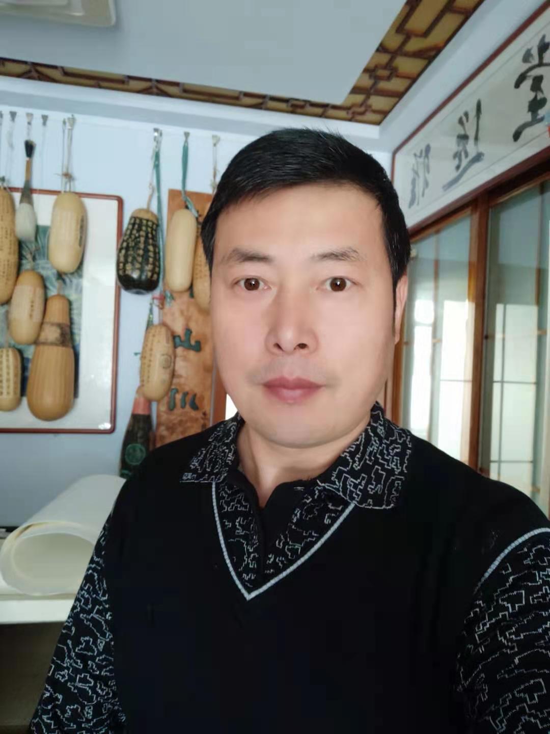 画家书法家赵忠臣个人艺术简介,赵忠臣画家简介,赵忠臣作品价格,赵忠臣个人简介,赵忠臣艺术作品,书法家赵忠臣简介,画家赵忠臣简介