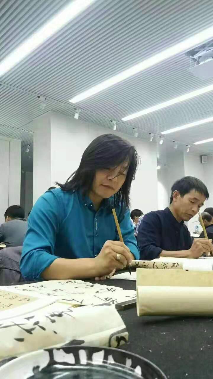 画家书法家丁红利个人艺术简介,丁红利画家简介,丁红利作品价格,丁红利个人简介,丁红利艺术作品,书法家丁红利简介,画家丁红利简介
