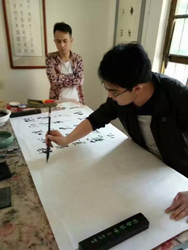 画家书法家徐航个人艺术简介,徐航画家简介,徐航作品价格,徐航个人简介,徐航艺术作品,书法家徐航简介,画家徐航简介