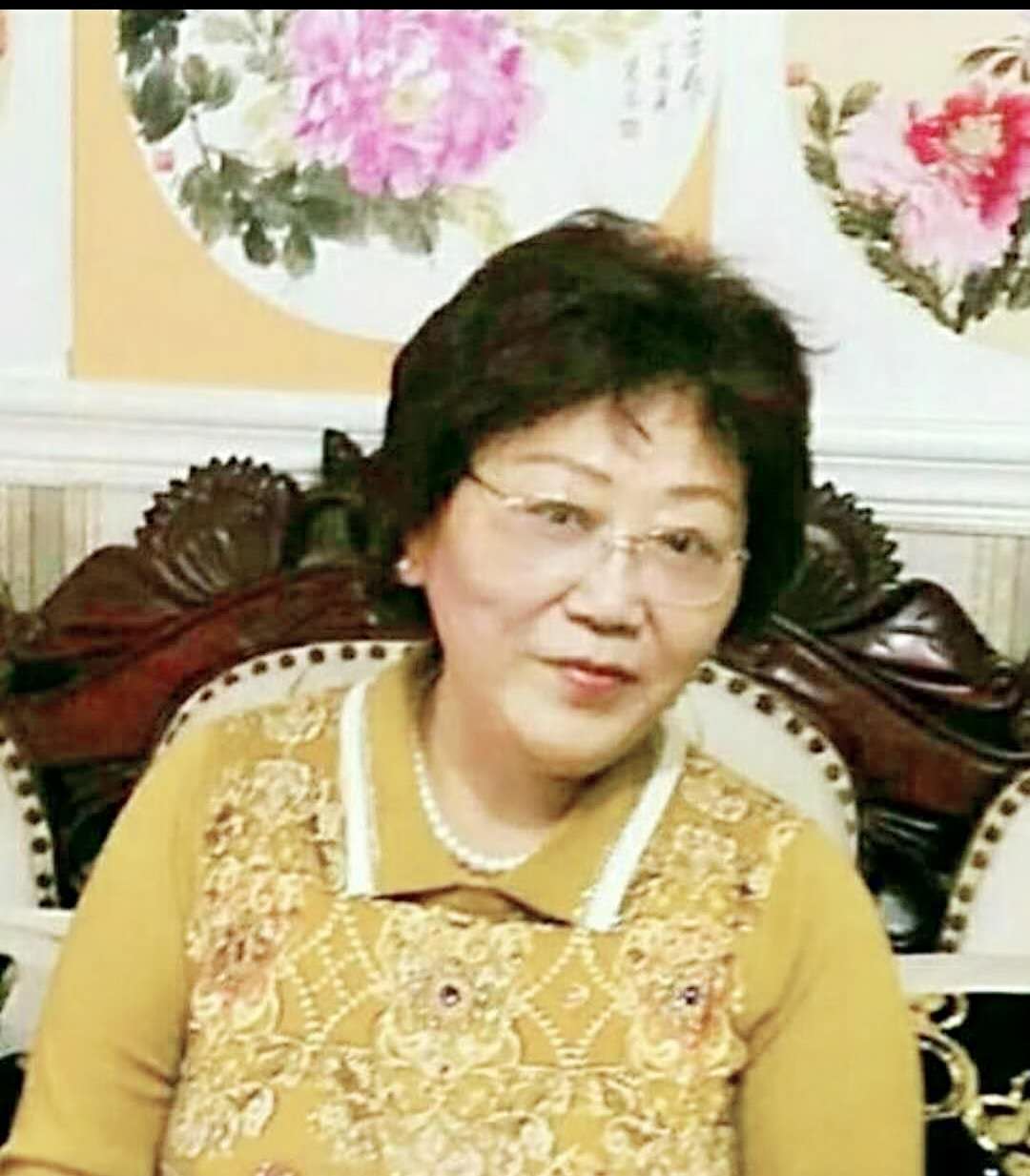 画家书法家谢慧苓个人艺术简介,谢慧苓画家简介,谢慧苓作品价格,谢慧苓个人简介,谢慧苓艺术作品,书法家谢慧苓简介,画家谢慧苓简介
