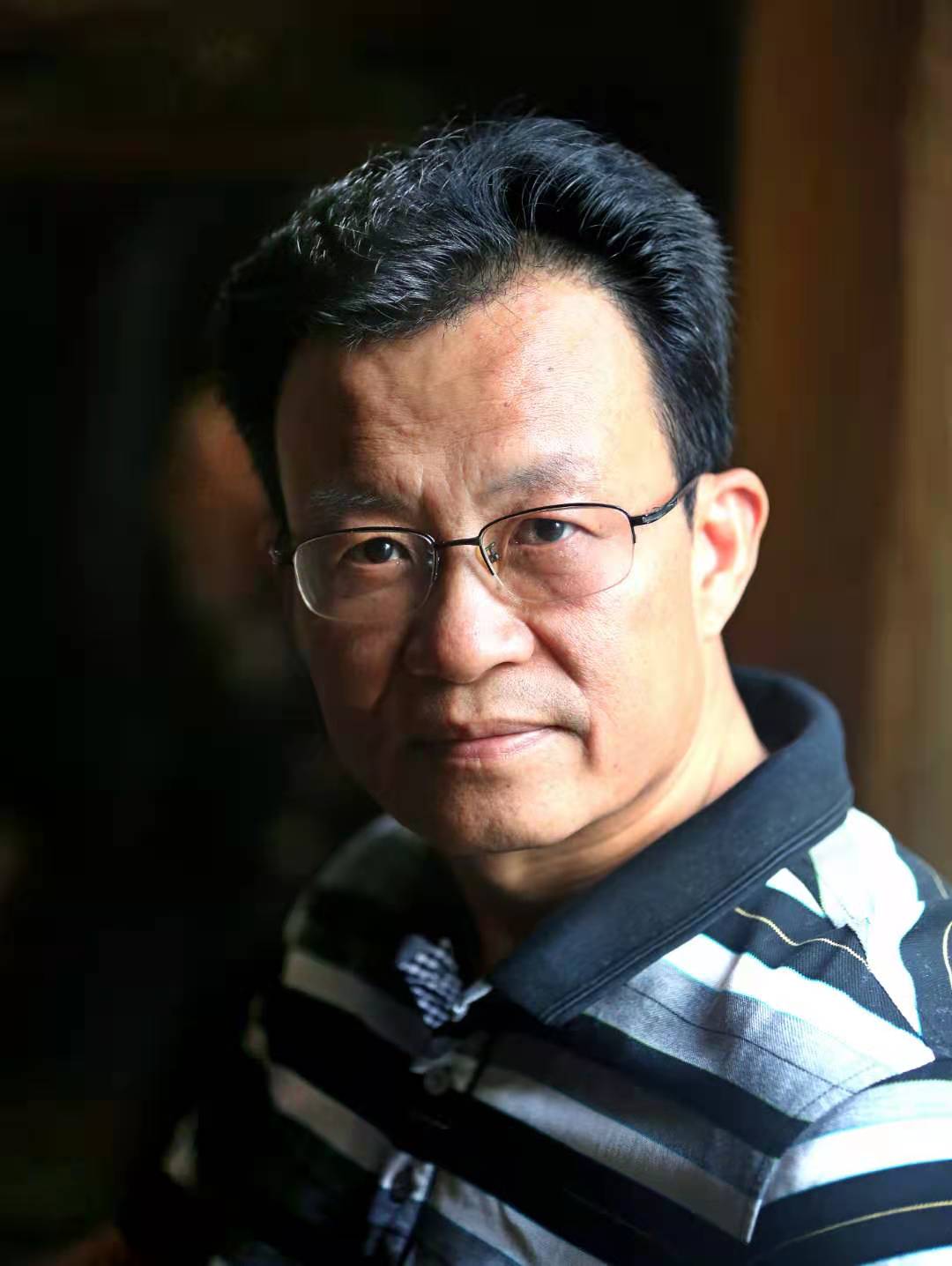 画家书法家尚富明个人艺术简介,尚富明画家简介,尚富明作品价格,尚富明个人简介,尚富明艺术作品,书法家尚富明简介,画家尚富明简介