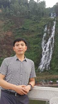 画家书法家刘长华个人艺术简介,刘长华画家简介,刘长华作品价格,刘长华个人简介,刘长华艺术作品,书法家刘长华简介,画家刘长华简介